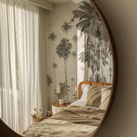 Апартаменты Beachfront At Bayline *