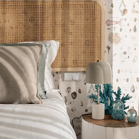 Beachfront At Bayline *