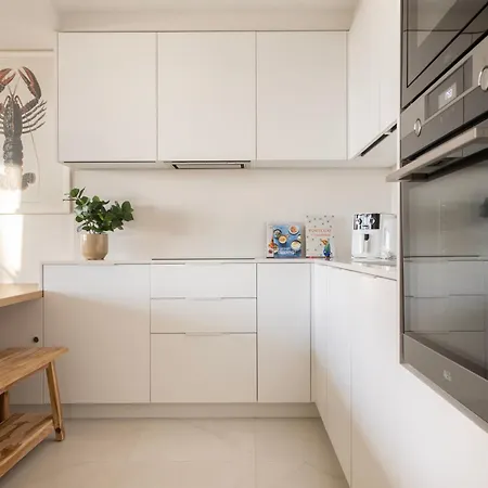 Beachfront At Bayline