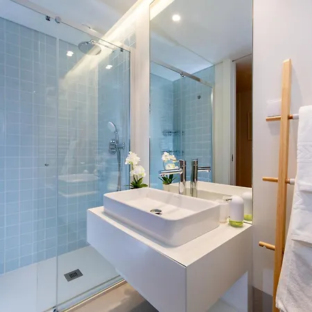 Beachfront At Bayline شقة